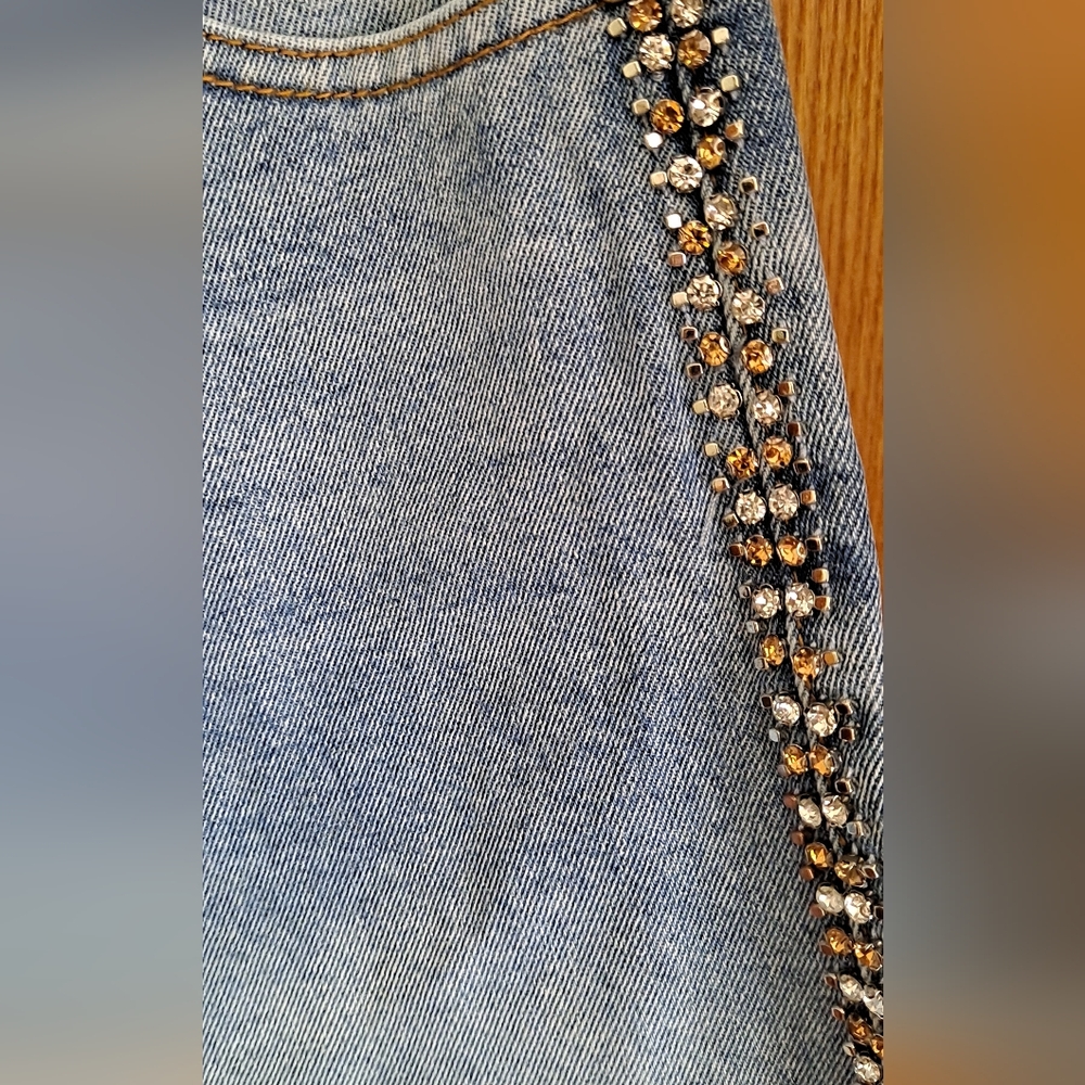 NWT VENUS Denim Blue Women's Shorts with Rhinestone Accents - Picture 6 of 9